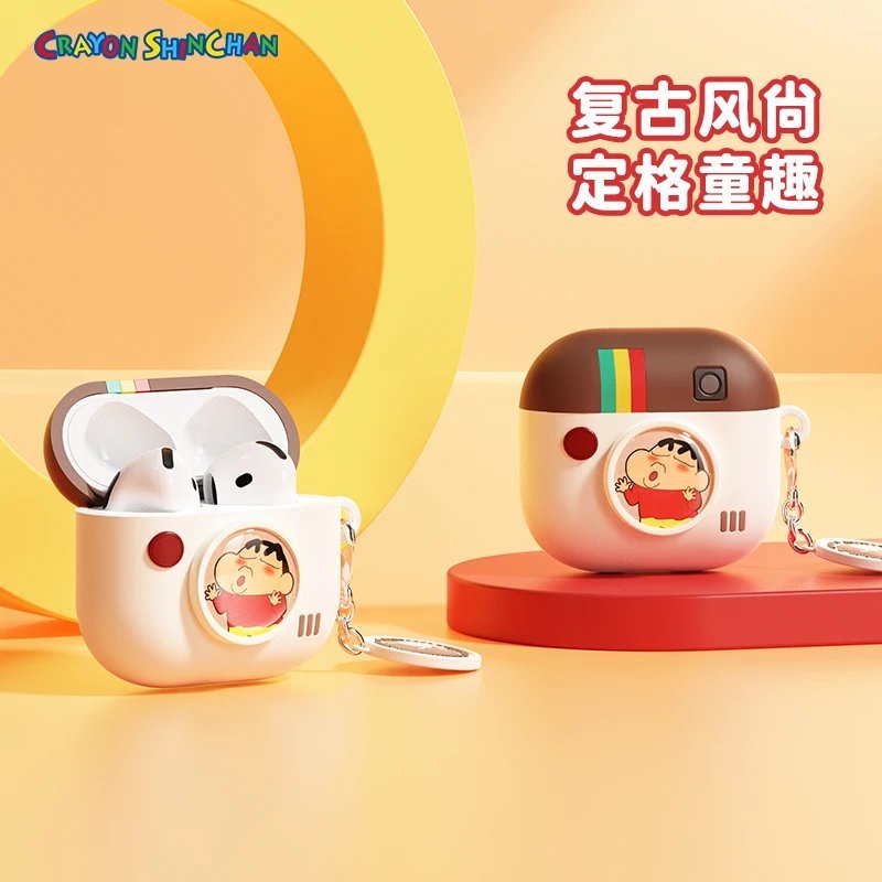【洛克空間】現貨 蠟筆小新 耳機殼 AirPods4 耳機包 超高吸睛率 新之助 耳機套 保護殼 掛飾 吊飾 商品圖片 5