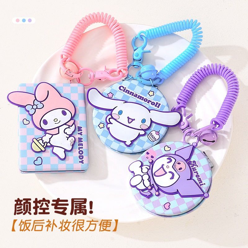【包包寶】現貨 三麗鷗 化妝鏡 立體小鏡子 庫洛米 玉桂狗 隨身便攜翻蓋摺疊雙面鏡 學生外出補妝手持化妝鏡 送禮 商品圖片 1