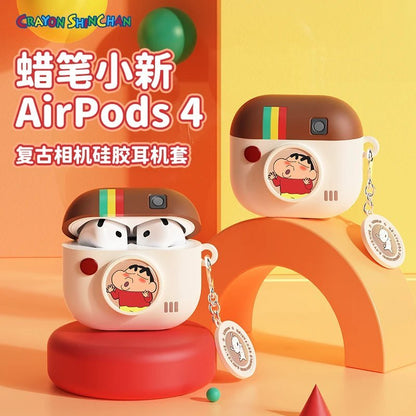 【洛克空間】現貨 蠟筆小新 耳機殼 AirPods4 耳機包 超高吸睛率 新之助 耳機套 保護殼 掛飾 吊飾 商品圖片 1