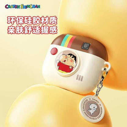 【洛克空間】現貨 蠟筆小新 耳機殼 AirPods4 耳機包 超高吸睛率 新之助 耳機套 保護殼 掛飾 吊飾 商品圖片 2