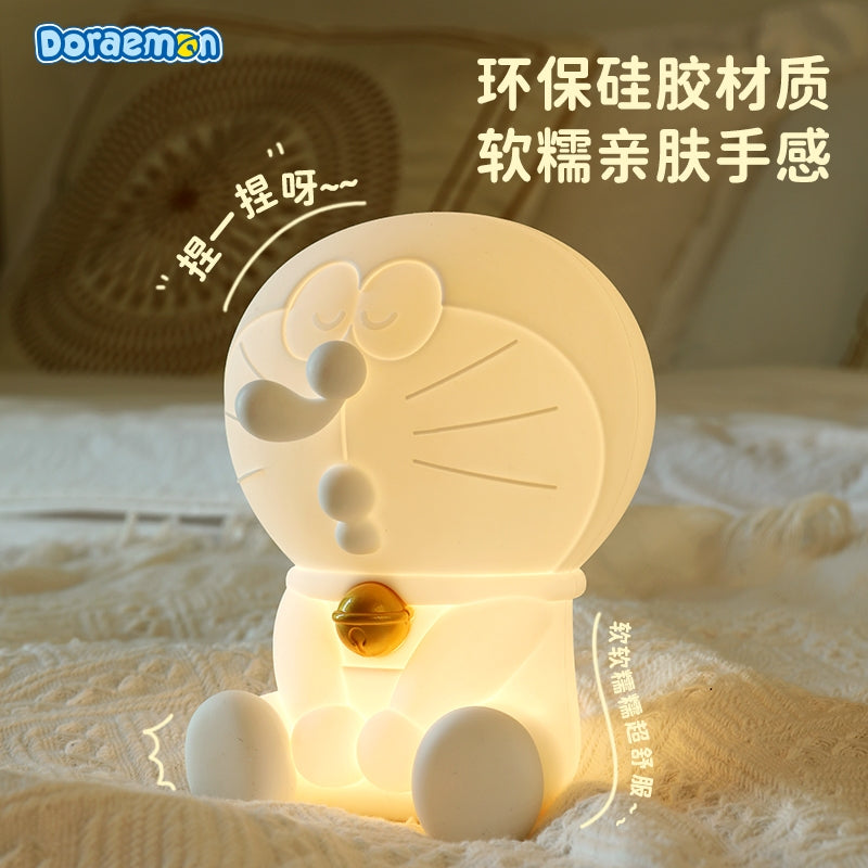 【洛克空間】現貨 哆啦A夢 小夜燈 拍拍燈 氛圍燈 牀頭燈 硅膠材質 送禮 不怕黑 療癒 夜燈 擺件 哆啦a夢 商品圖片 2