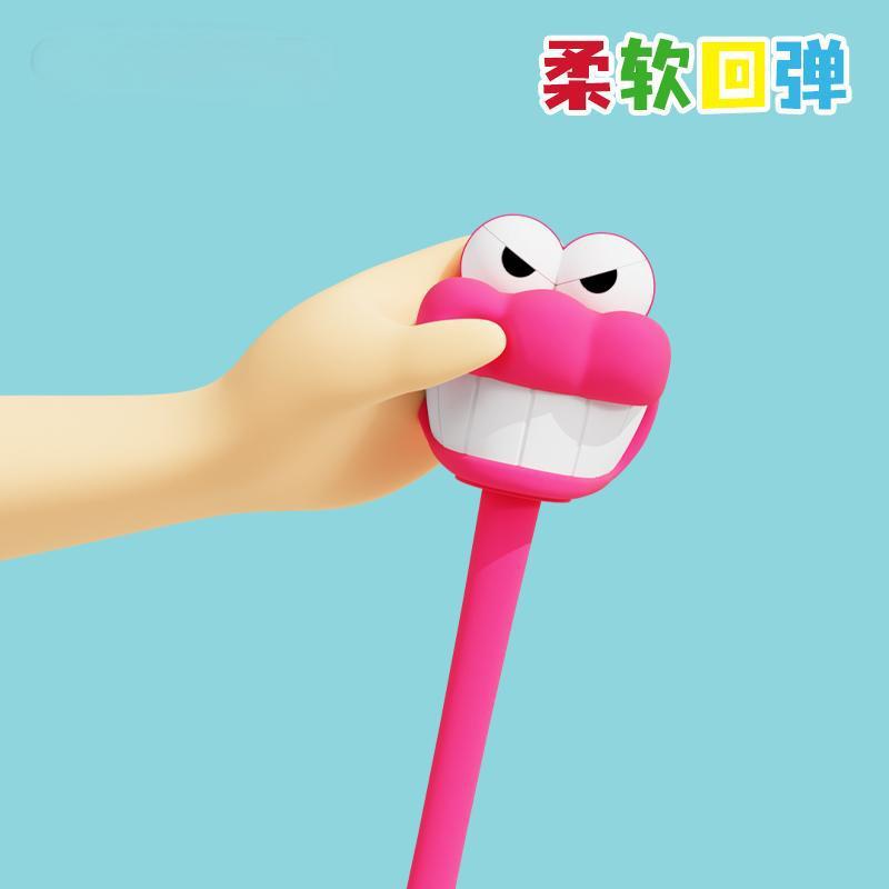 【Q UNCLE】正版現貨 蠟筆小新 背錘 按摩棒 敲背 捶背 減壓 硅膠材質 新之助 小白 左衛門 送禮 商品圖片 3