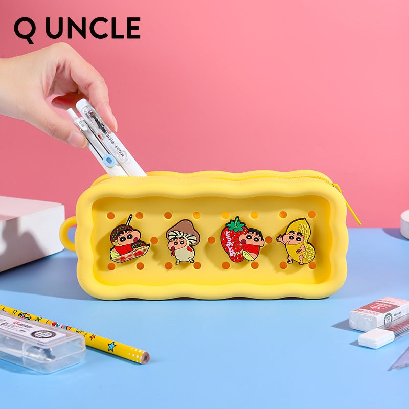 【Q UNCLE】正版現貨 蠟筆小新 長方形收納包 零錢包 硅膠包包 硬幣包 耳機包 吊飾 收納包 飾品包 商品圖片 3
