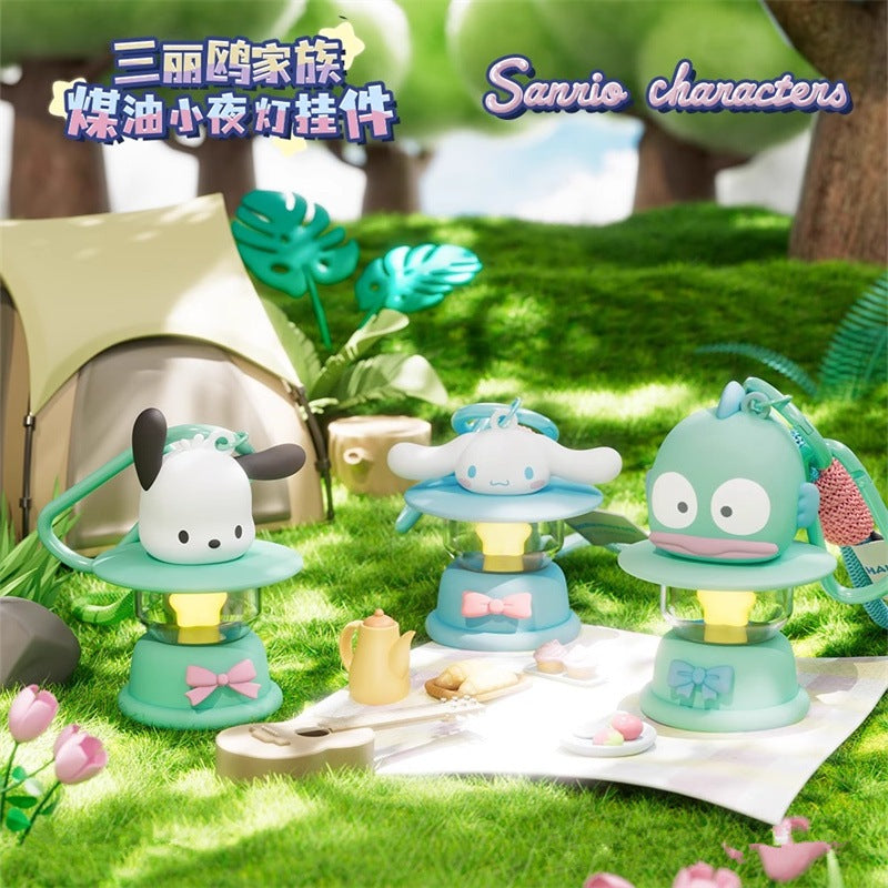 【超逗熊】現貨 三麗鷗 庫洛米 鑰匙扣 鑰匙圈 煤油小夜燈 卡通公仔 發光創意 書包 吊飾 掛件 送禮 美樂蒂 商品圖片 3