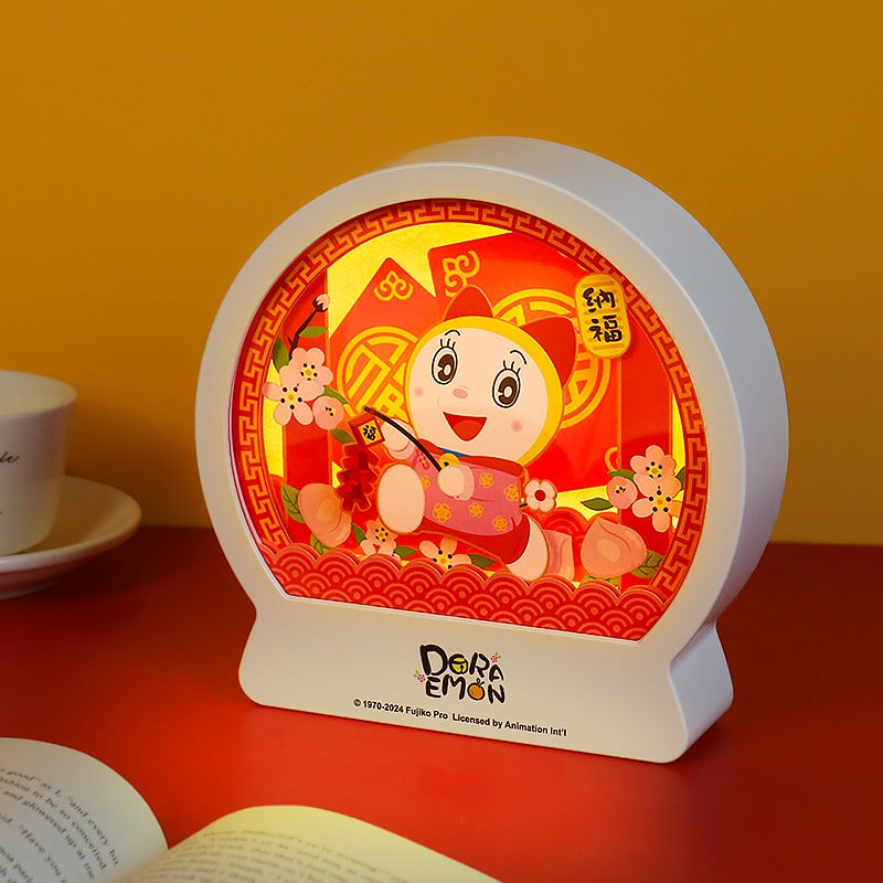 【現貨】正版 哆啦A夢 紙雕小夜燈 招財 納福 哆啦美 內飾 小叮噹 哆啦a夢 裝飾 擺件 商品圖片 3
