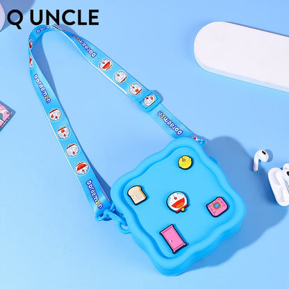 【Q UNCLE】正版現貨 哆啦A夢 DIY貼片斜跨包 零錢包 包包 硬幣包 耳機包 吊飾 小叮噹 哆啦a夢 收納包 商品圖片 4