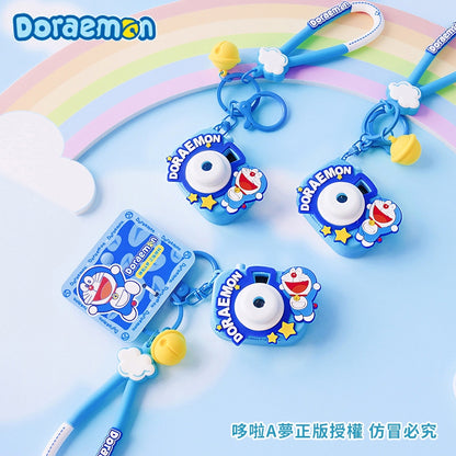 【冉紅】正版現貨 哆啦A夢 療癒功能鑰匙圈 投影相機掛件 掛飾 全臺獨家 鑰匙扣 小叮噹 吊飾 掛件 機車 哆啦a夢 商品圖片 4
