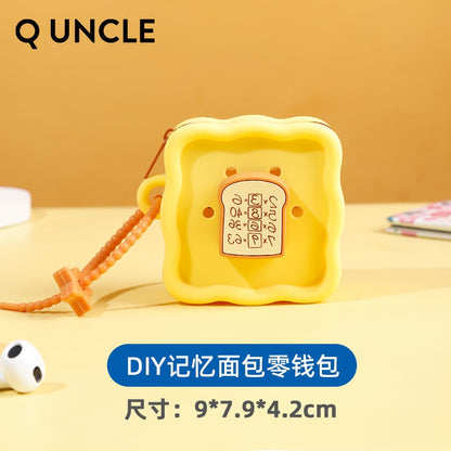 【Q UNCLE】正版絕貨 哆啦A夢 硅膠方形迷你包 零錢包 包包 硬幣包 耳機包 吊飾 小叮噹 哆啦a夢 收納包 規格圖片 1