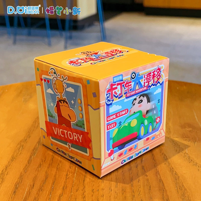 【超逗熊】正版現貨 蠟筆小新 卡丁車大漂移擺件 動漫公仔裝飾品 潮玩創意卡通盲盒擺件 送禮 規格圖片 1