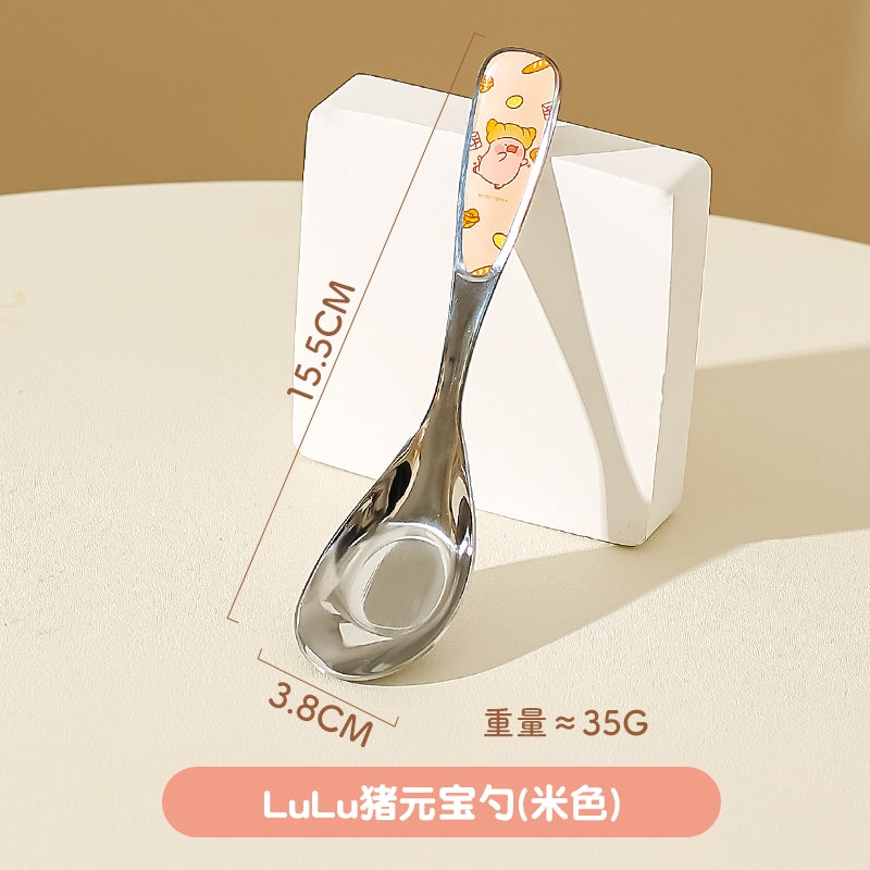 【川島屋】正版現貨 lulu豬 高顏值不銹鋼元寶湯匙 餐具 湯勺 可愛短柄元寶勺 送禮 規格圖片 2
