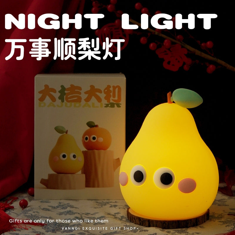 【現貨】大吉大利 療癒 拍拍燈 LED小夜燈 氛圍燈 禮物 手機支架 矽膠充電 規格圖片 2