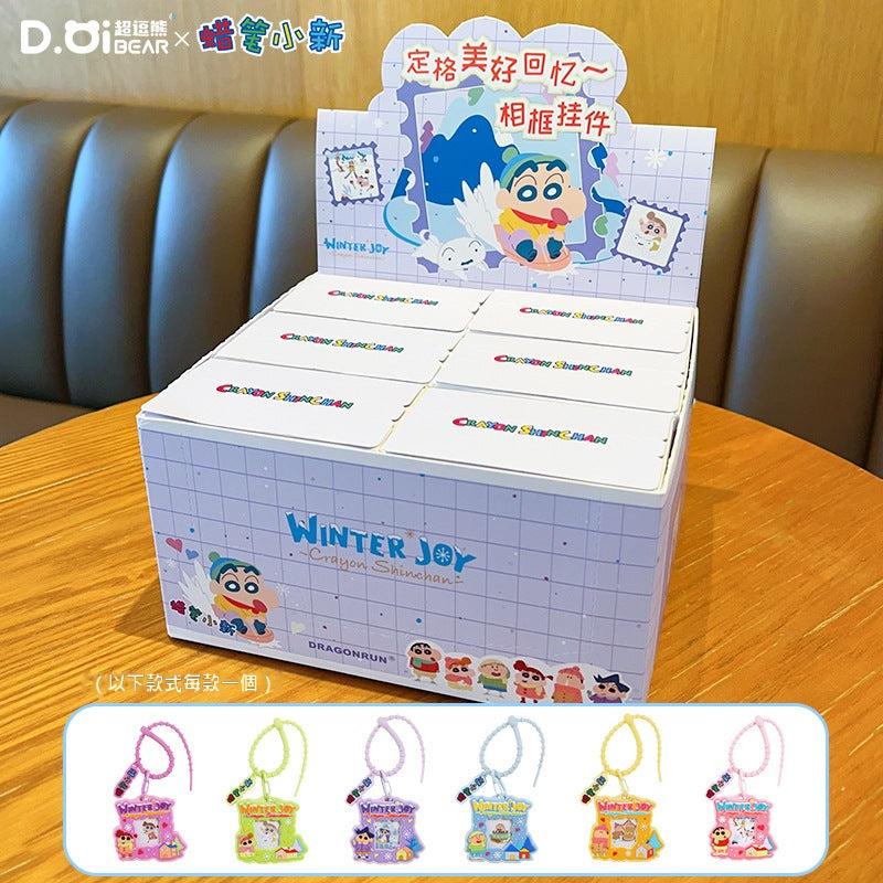 【千寶】正版 蠟筆小新 鑰匙圈 相框掛件系列 鑰匙扣 吊飾 掛飾 可裝一張照片 新之助 送禮 規格圖片 2